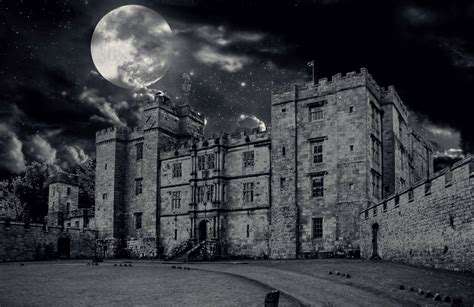 HauntedHistory:Castles,Mansions,andMore