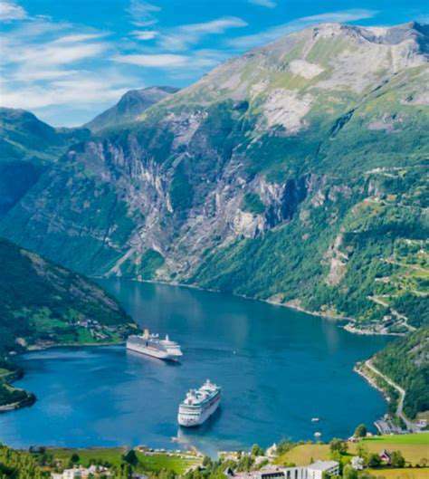 Norway'sMajesticFjords:AVoyageintotheHeartofNature